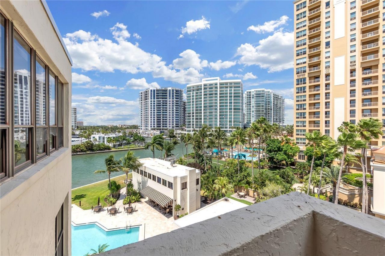 101 Sunset Drive, Unit PH1, Sarasota, FL 34236 Photo