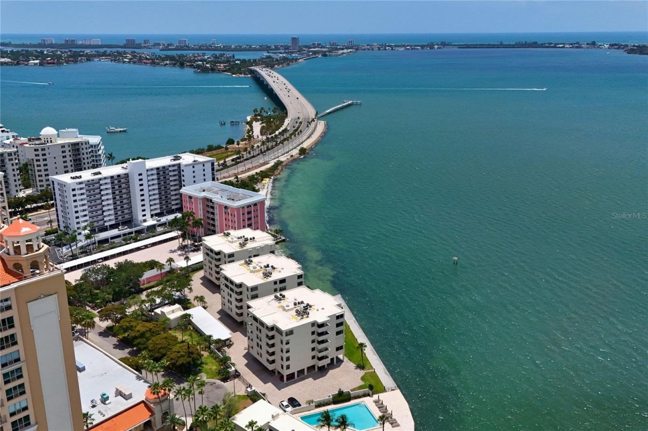 101 Sunset Drive, Unit PH1, Sarasota, FL 34236 Photo
