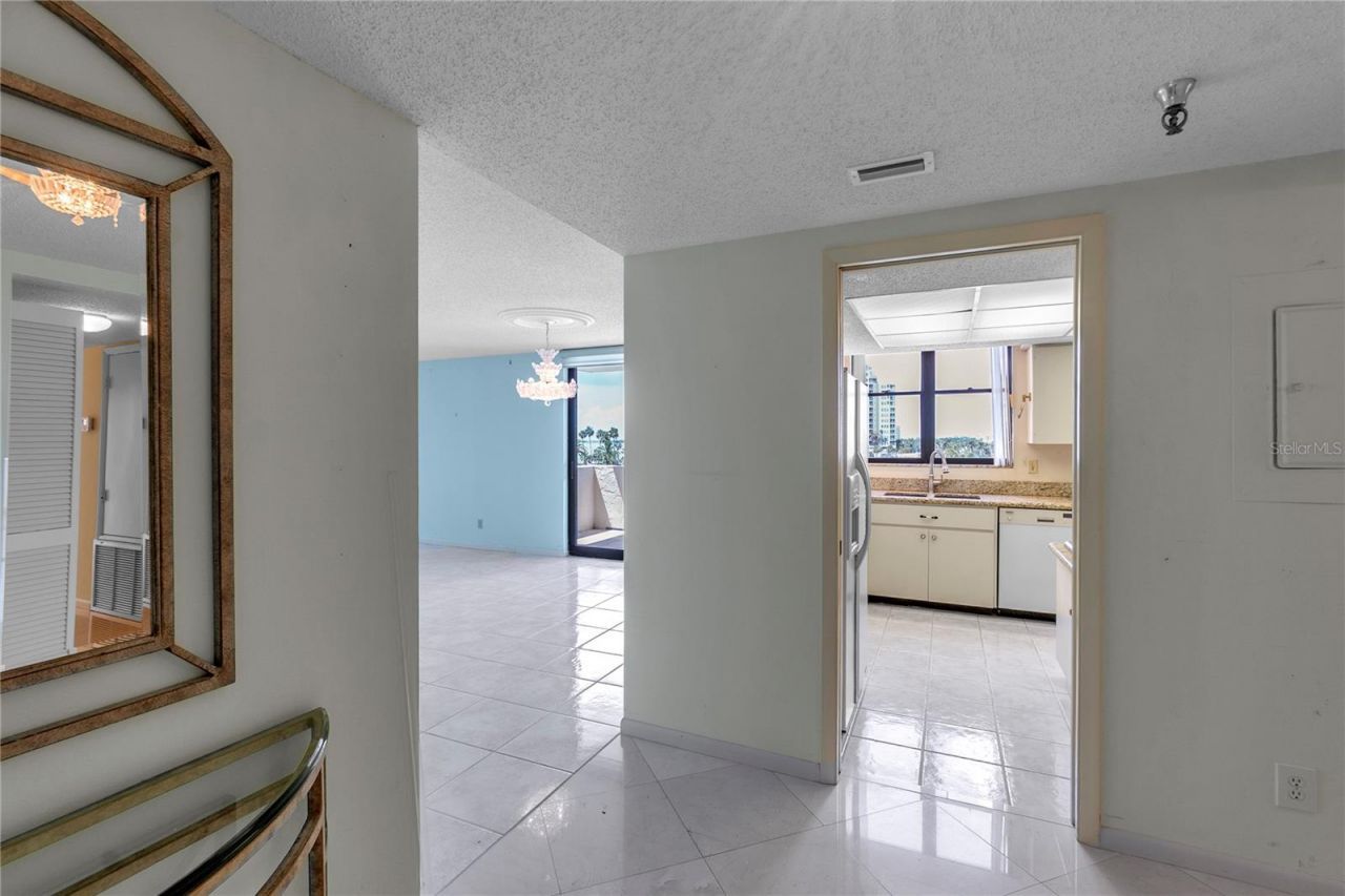 101 Sunset Drive, Unit PH1, Sarasota, FL 34236 Photo