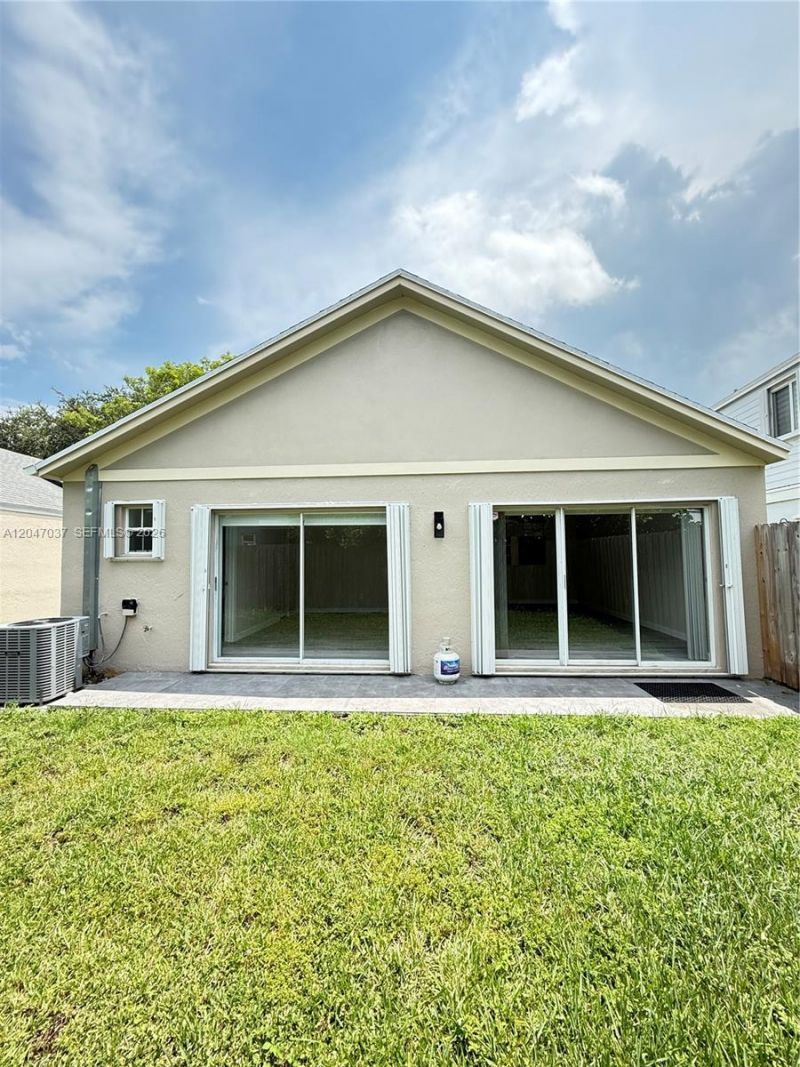 10113 SW 223rd Ter , Unit n/a, Cutler Bay, FL 33190 Photo
