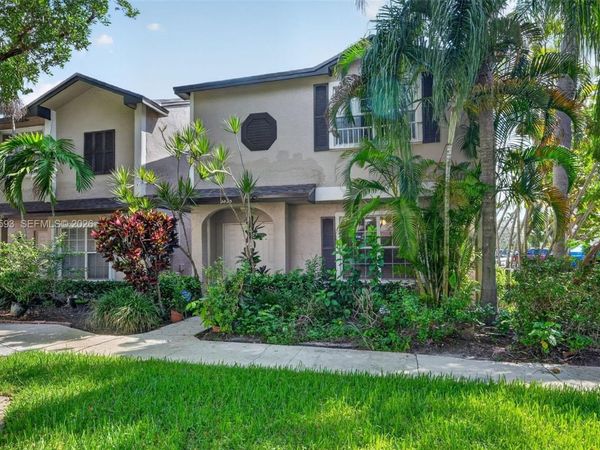3835 NW 122nd Ter , Sunrise, FL 33323