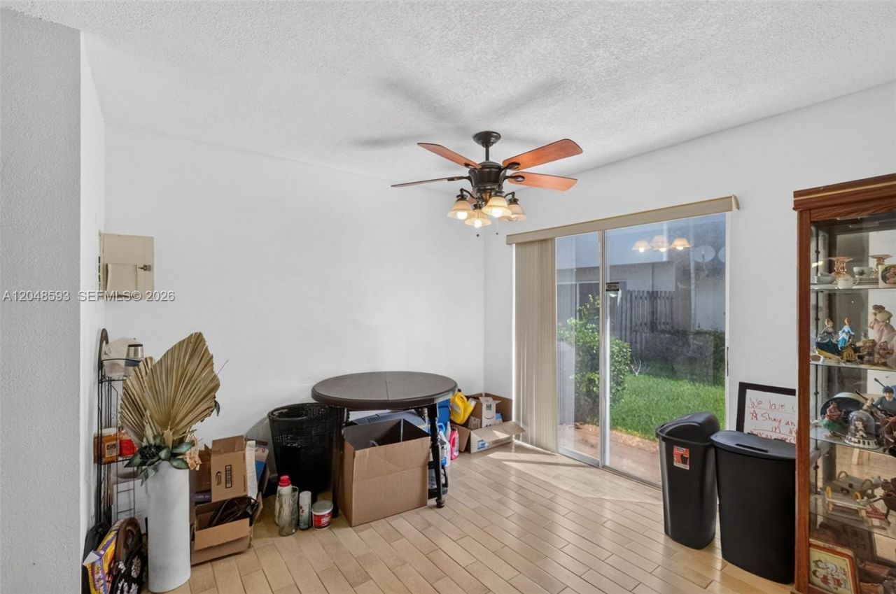 3835 NW 122nd Ter , Sunrise, FL 33323 Photo