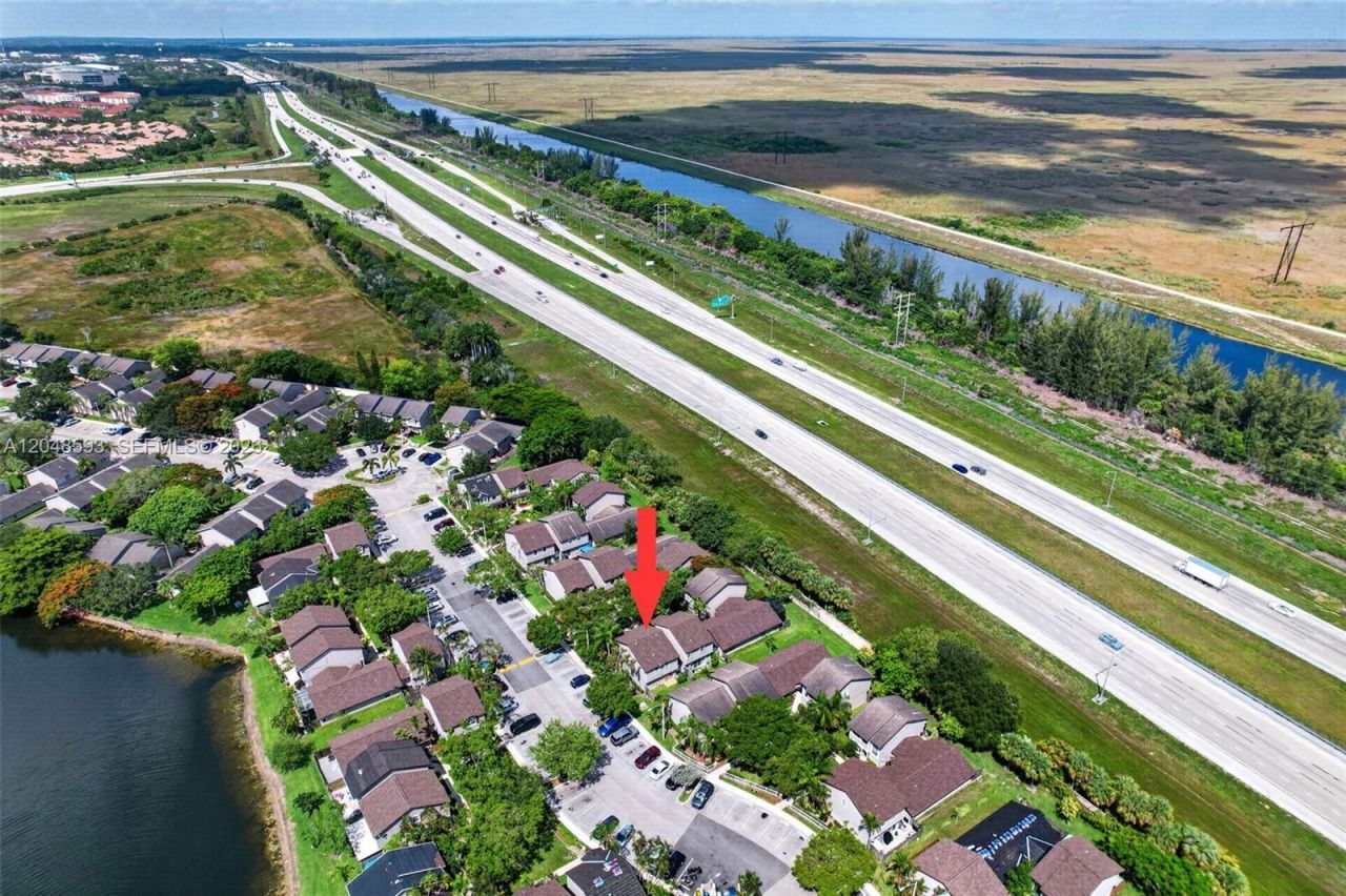 3835 NW 122nd Ter , Sunrise, FL 33323 Photo