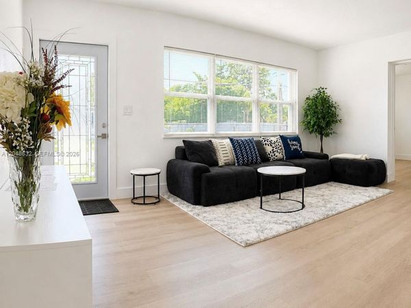3061 NW 2nd St , Fort Lauderdale, FL 33311