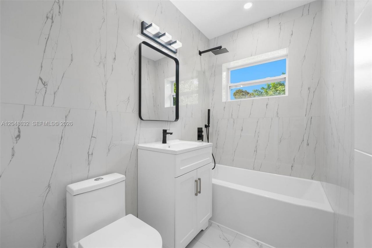 3061 NW 2nd St , Fort Lauderdale, FL 33311 Photo