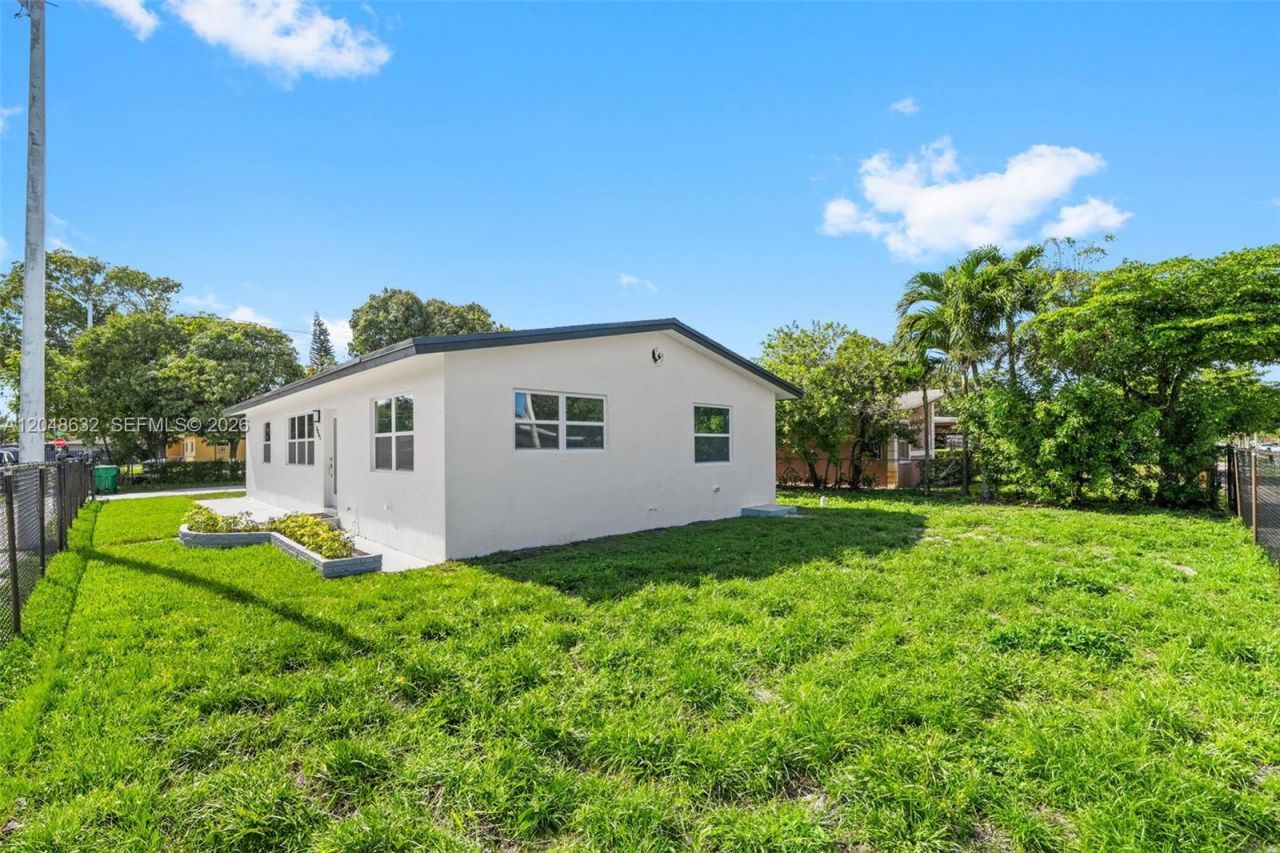 3061 NW 2nd St , Fort Lauderdale, FL 33311 Photo