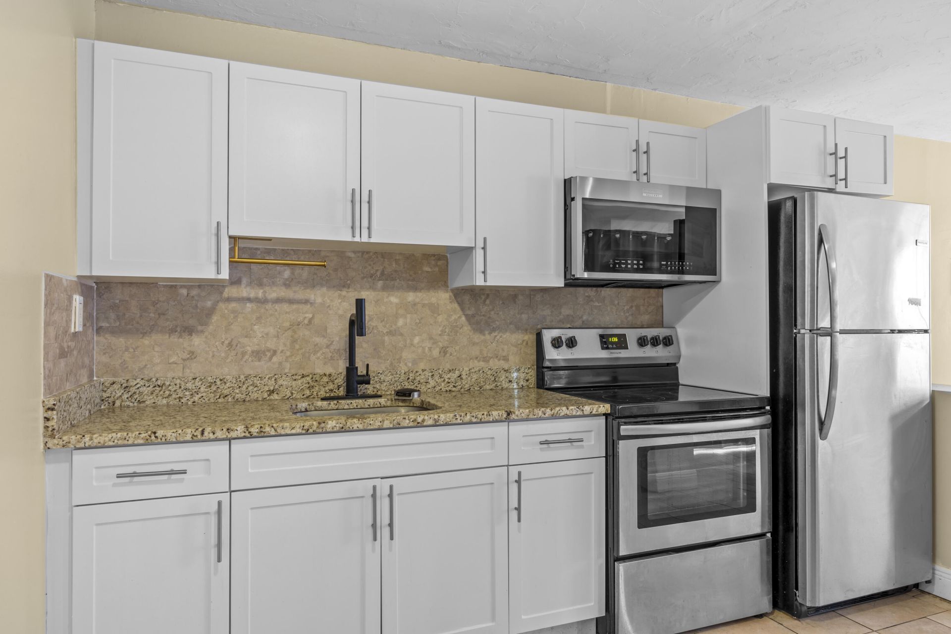 120 Pleasant Place, Unit 1, Palm Springs, FL 33461 Photo