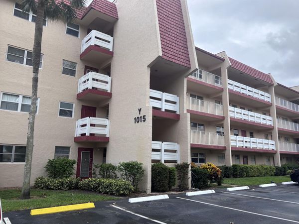 1015 Country Club Drive, Unit 205, Margate, FL 33063