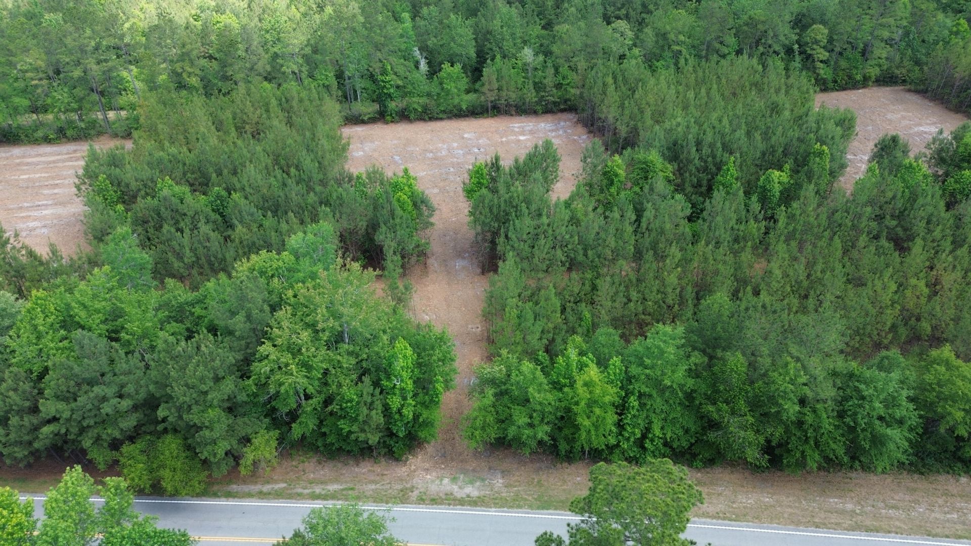 2 Highway 311 Photo 9