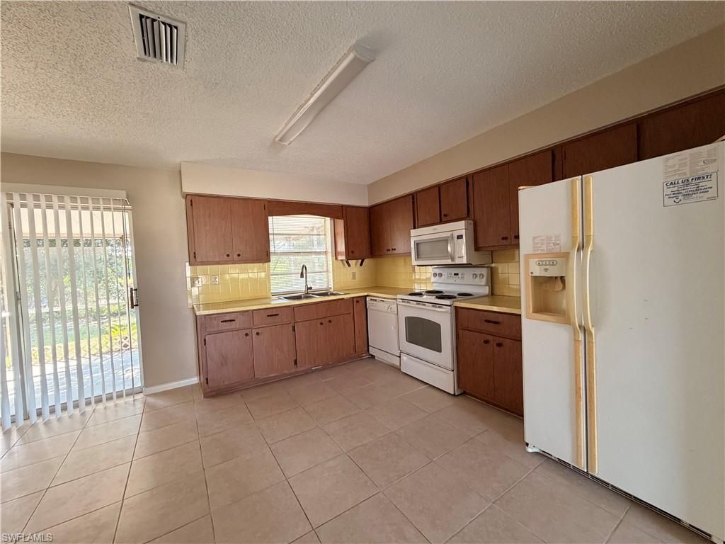18433 Iris Rd , Fort Myers, FL 33967 Photo