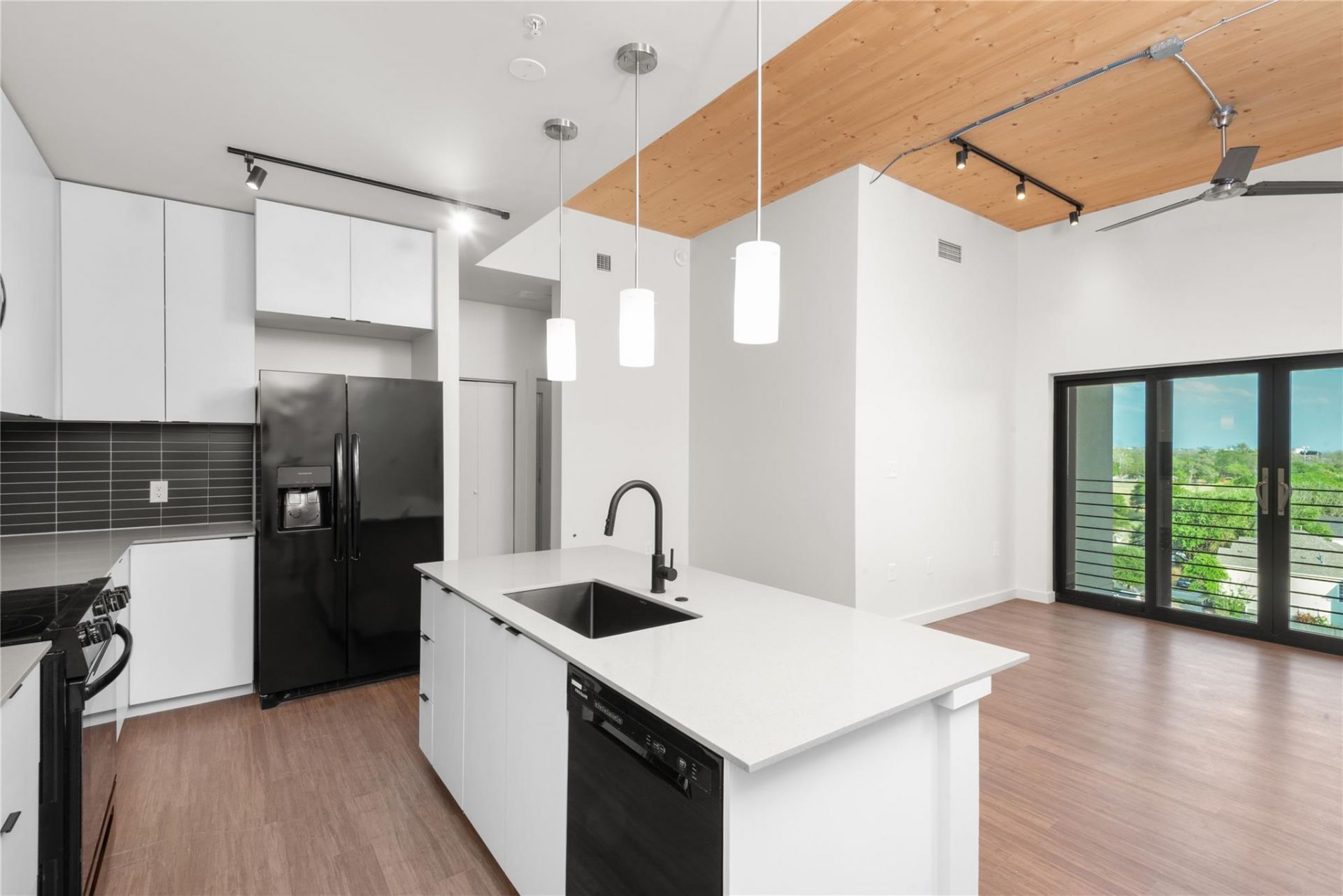 3515 Webberville Rd , Unit 203, Austin, TX 78702 Main Photo
