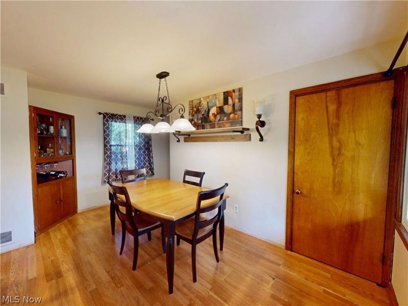 1051 Crown Avenue, Ravenna, OH 44266 Photo 12