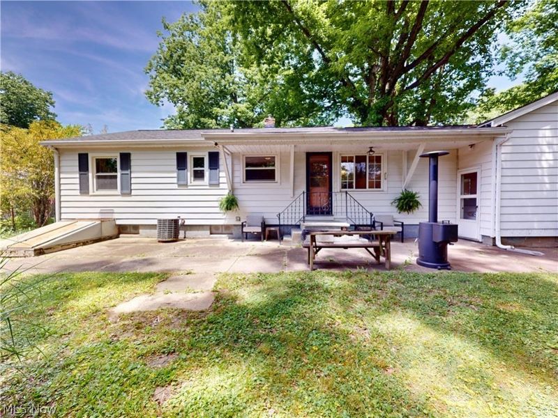 1051 Crown Avenue, Ravenna, OH 44266 Photo 4