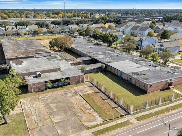 1912 LB LANDRY Avenue , New Orleans, LA 70114