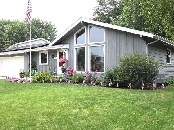 9395 S Burrell STREET, Oak Creek, WI 53154