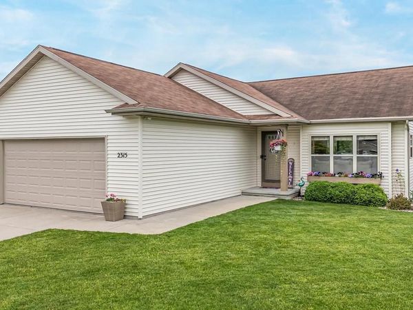 2315 MEADOW FLOWER COURT, Neenah, WI 54956
