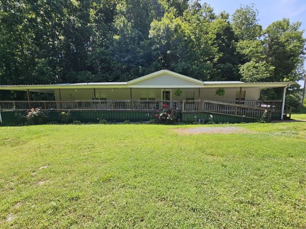 1142 Trace Creek Rd , Whitleyville, TN 38588
