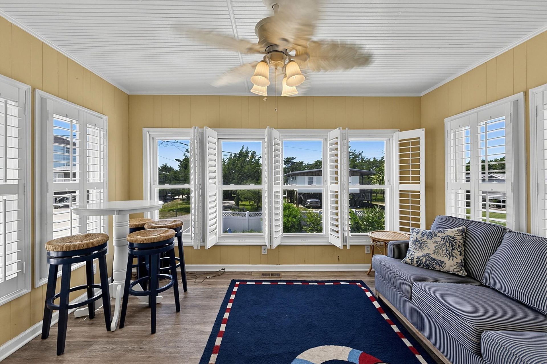 4706 Surf St. Photo 29