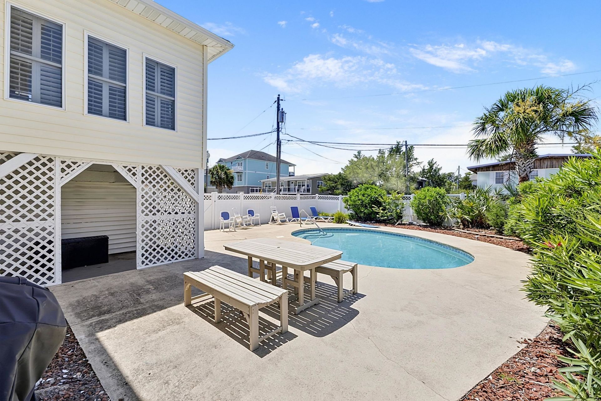 4706 Surf St. Photo 34