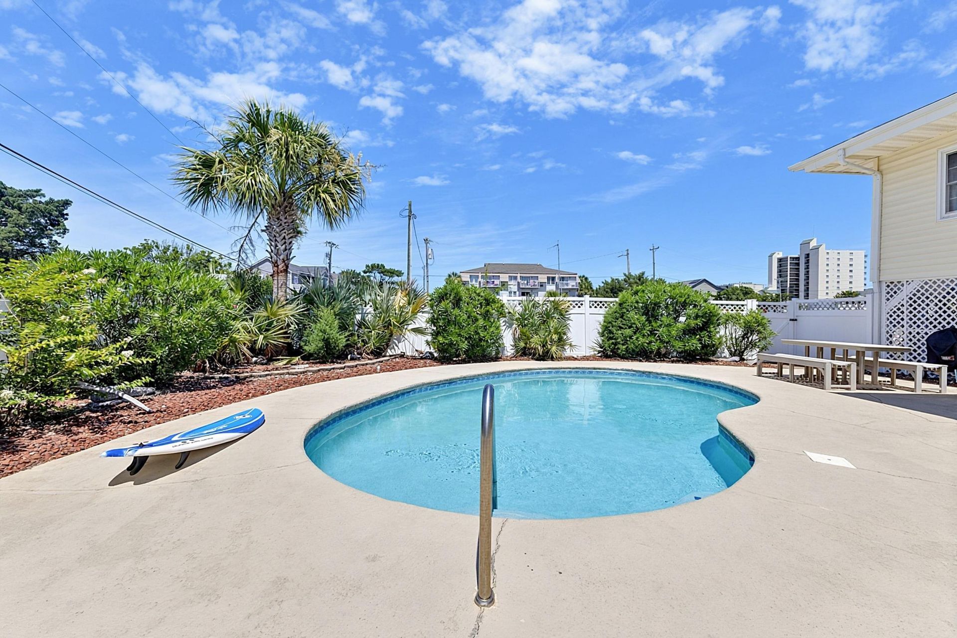 4706 Surf St. Photo 36