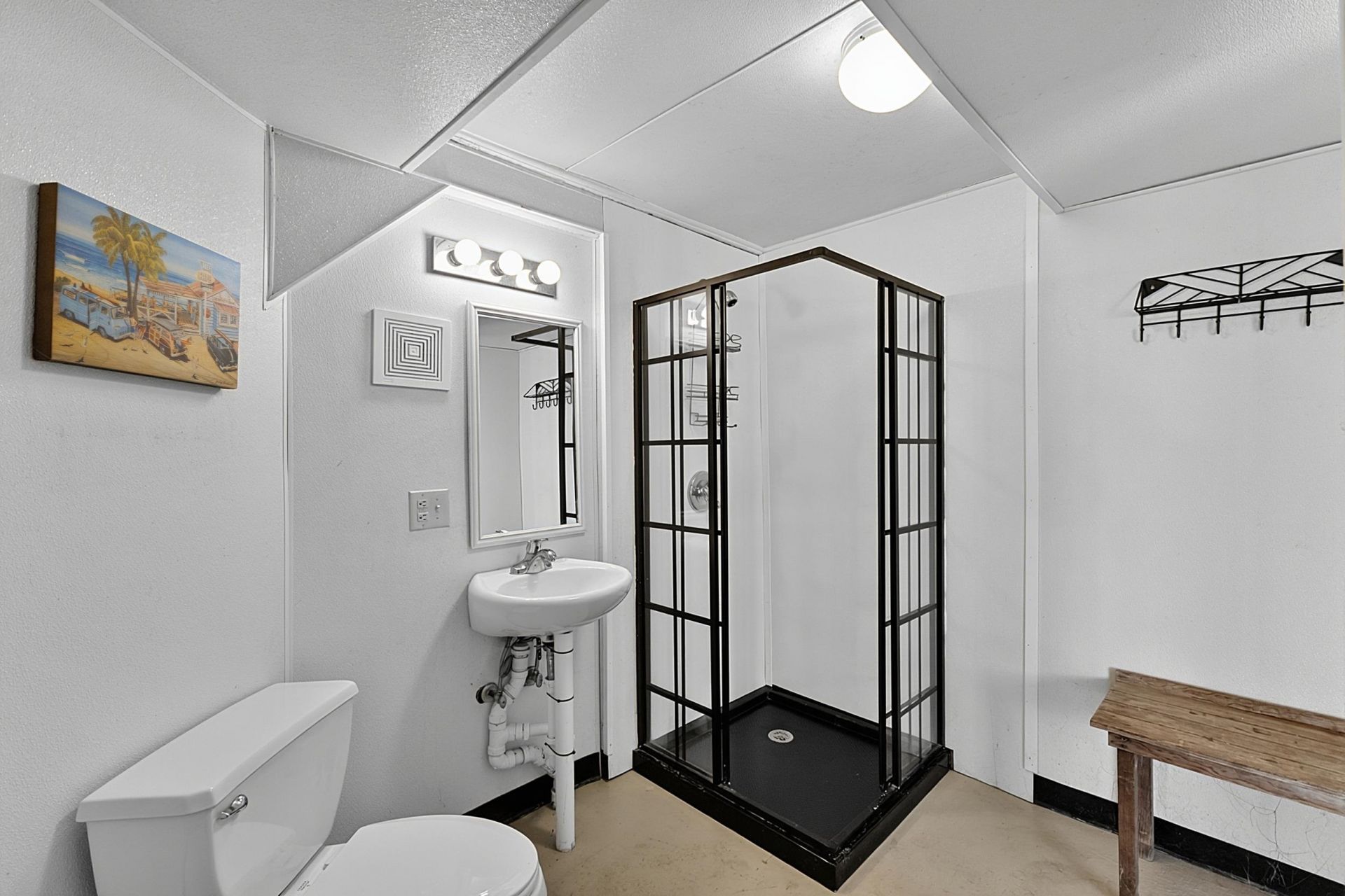 4706 Surf St. Photo 40