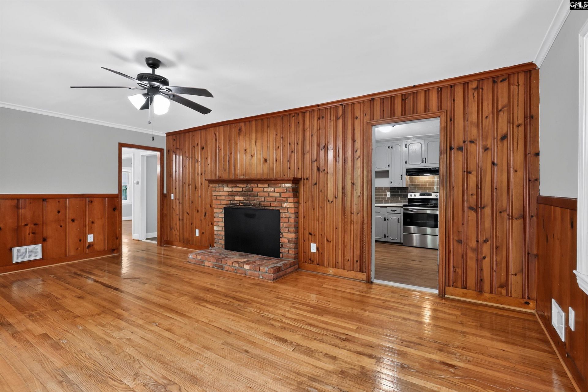 1121 Woodlawn Avenue  Photo 10