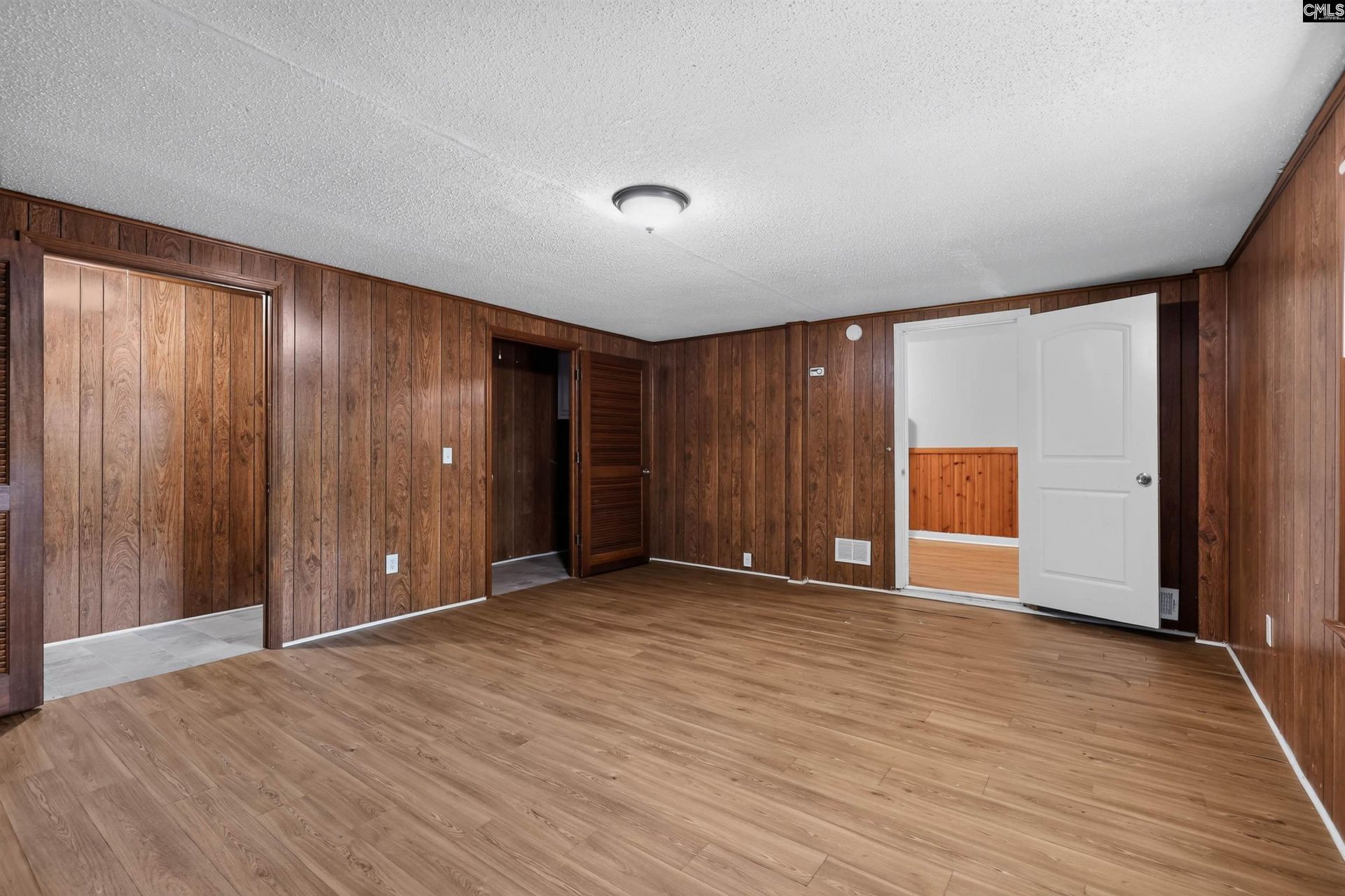 1121 Woodlawn Avenue  Photo 27