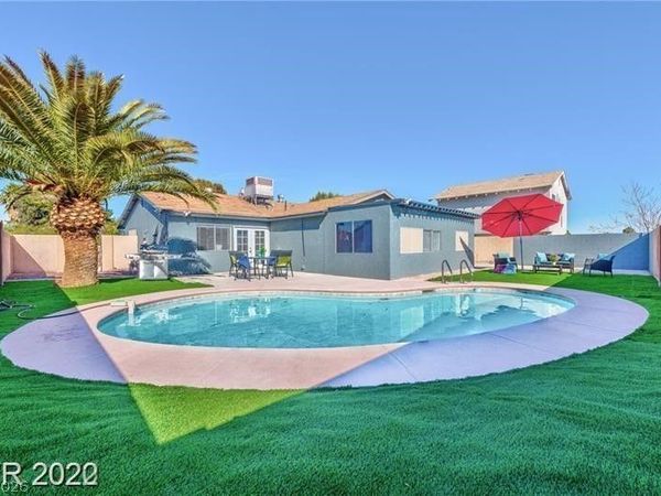 7067 Westpark Court , Las Vegas, NV 89147