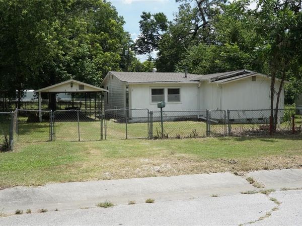806 S 2nd Street, Davis, OK 73030