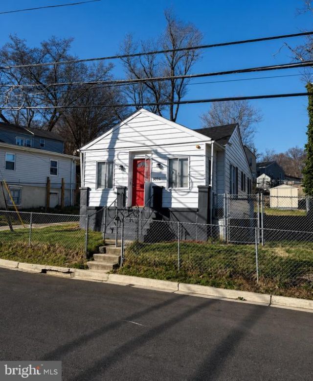 5016 EMO STREET , CAPITOL HEIGHTS, MD 20743