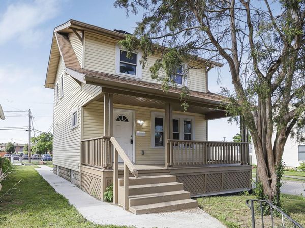 913 Chittenden Avenue , Columbus, OH 43211