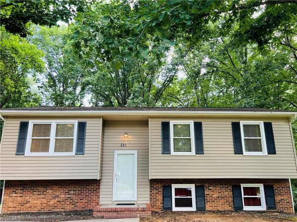 151 wedgewood Drive, Mount Airy, NC 27030