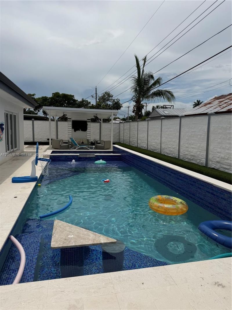 7525 Roosevelt St , Hollywood, FL 33024 Photo