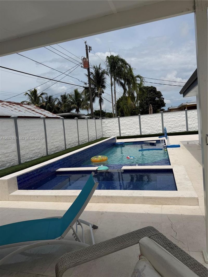 7525 Roosevelt St , Hollywood, FL 33024 Photo