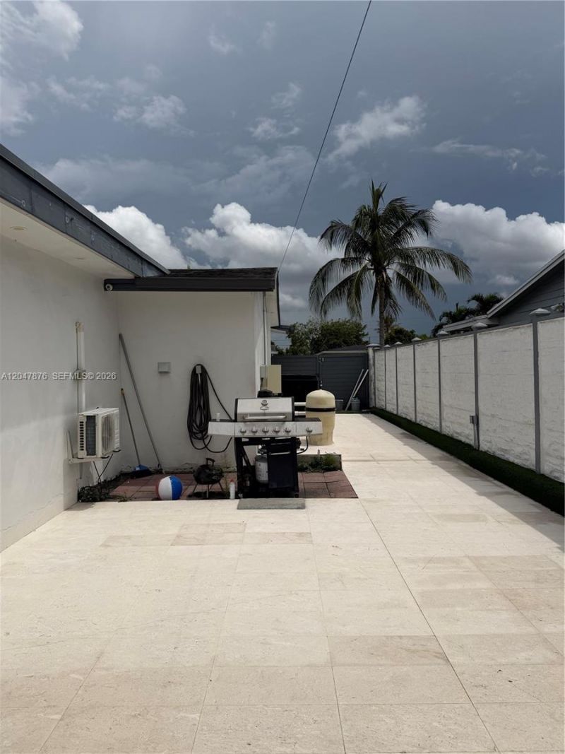 7525 Roosevelt St , Hollywood, FL 33024 Photo