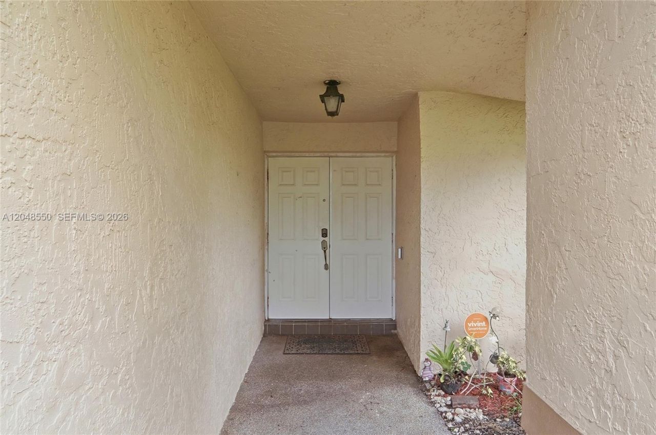 10623 NW 7th Pl, Coral Springs, FL 33071 Photo