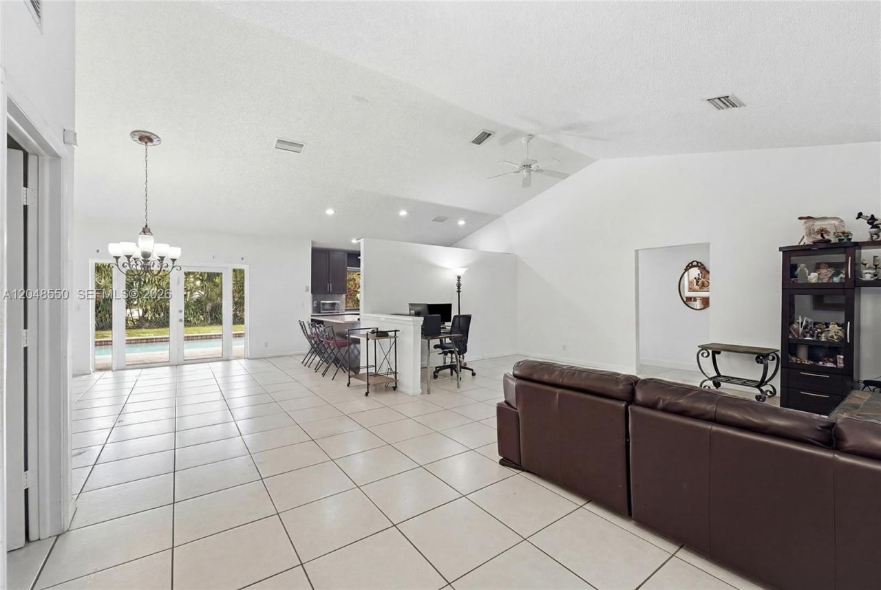 10623 NW 7th Pl, Coral Springs, FL 33071 Photo