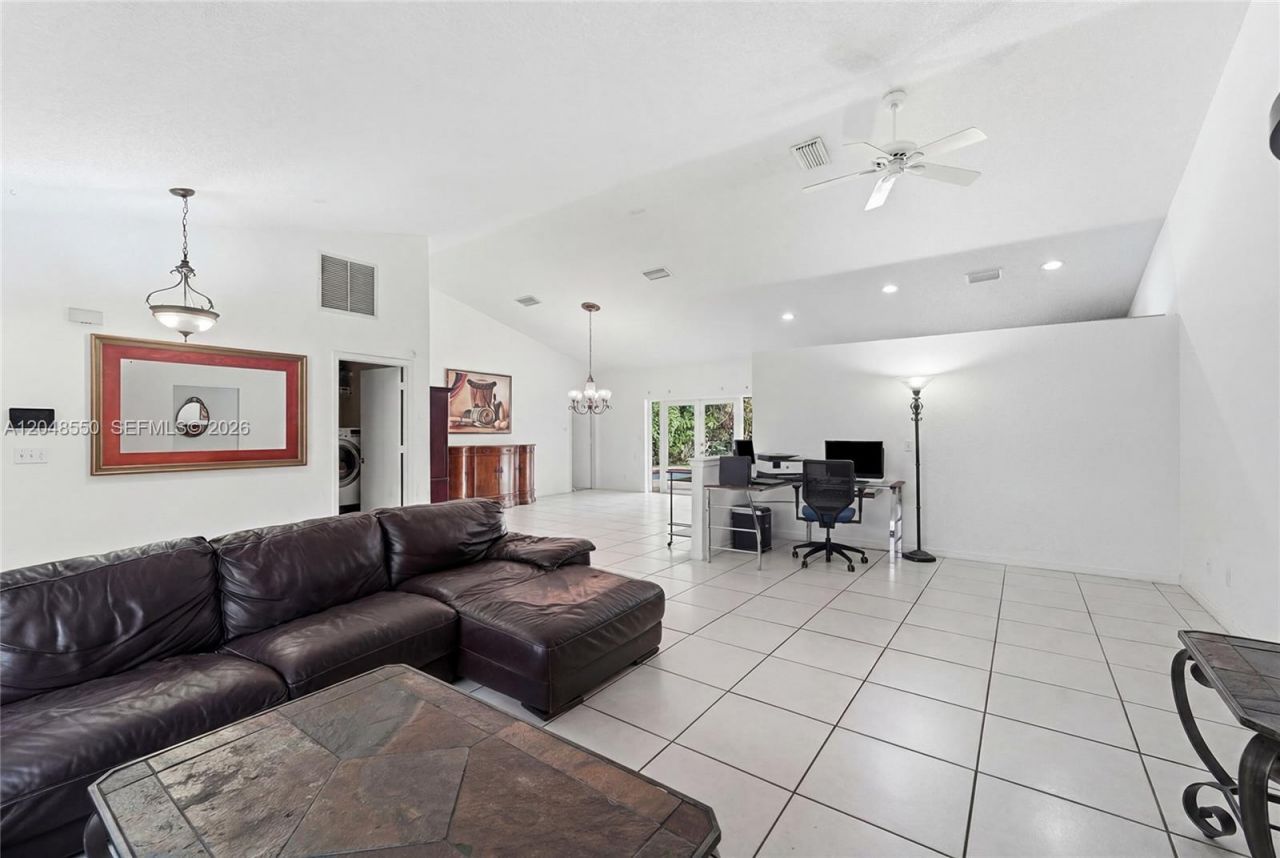 10623 NW 7th Pl, Coral Springs, FL 33071 Photo