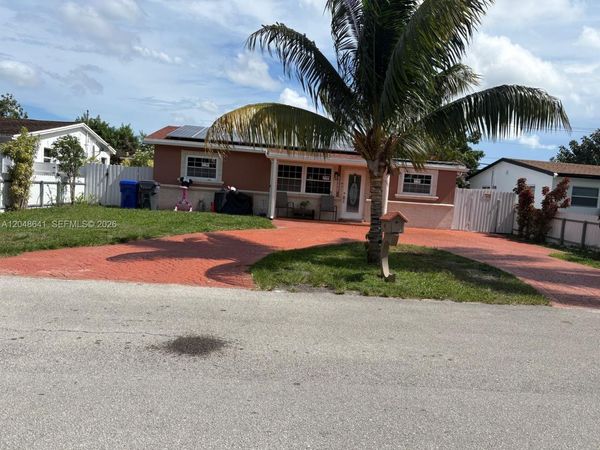 6444 Fletcher St , Hollywood, FL 33023