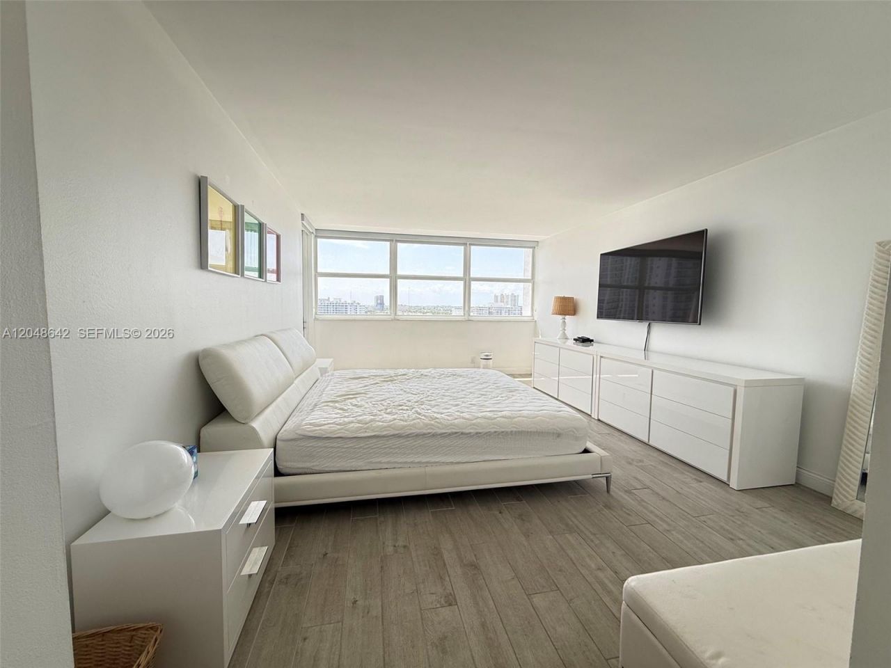 1904 S Ocean Dr , Unit 1607, Hallandale Beach, FL 33009 Photo