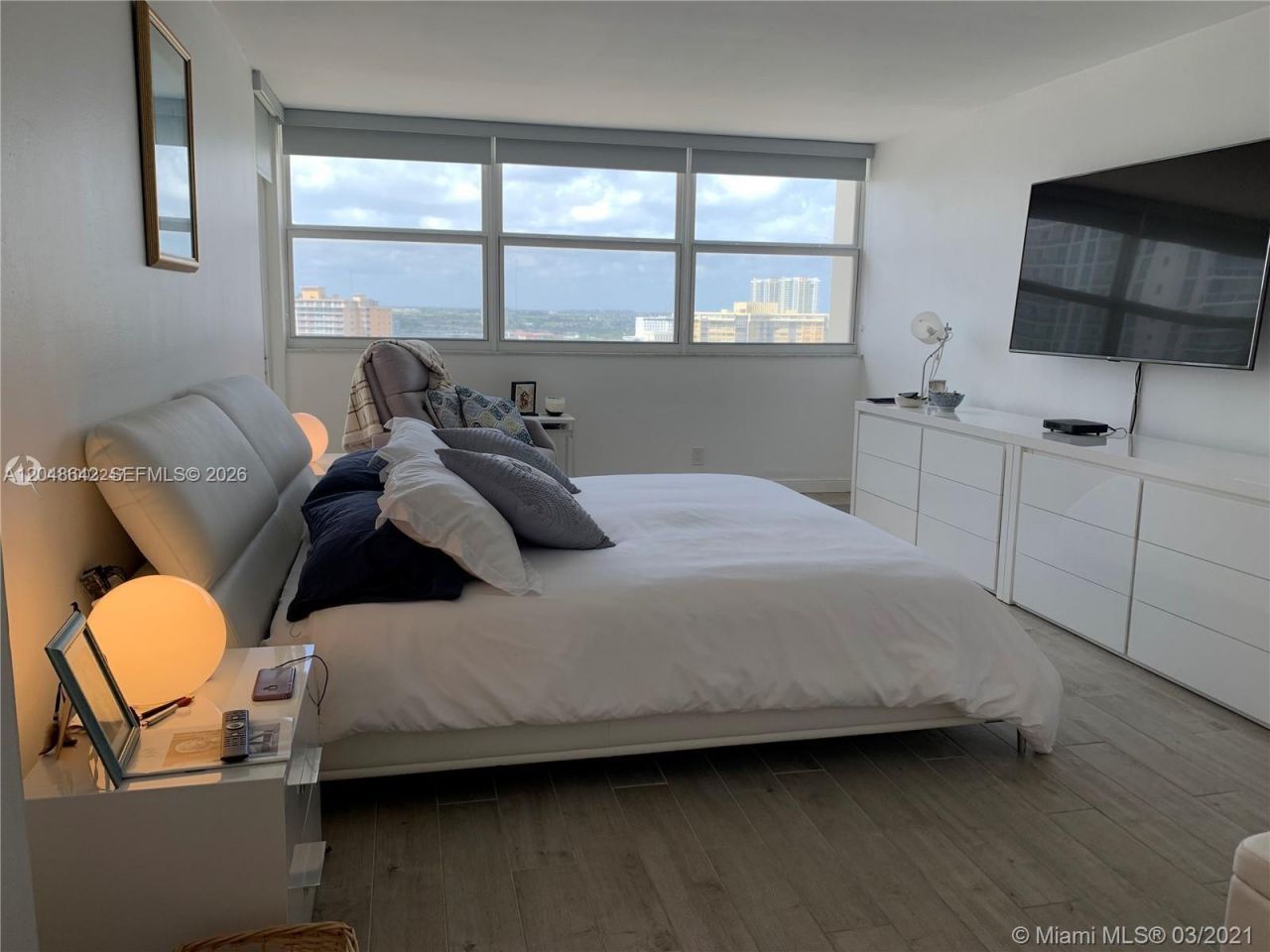1904 S Ocean Dr , Unit 1607, Hallandale Beach, FL 33009 Photo