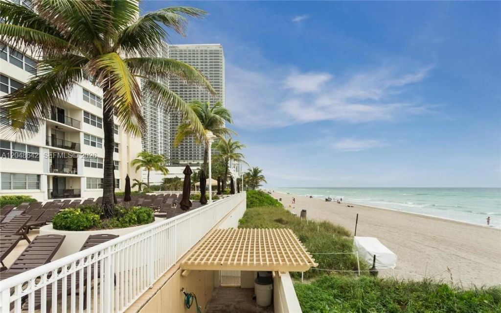 1904 S Ocean Dr , Unit 1607, Hallandale Beach, FL 33009 Photo
