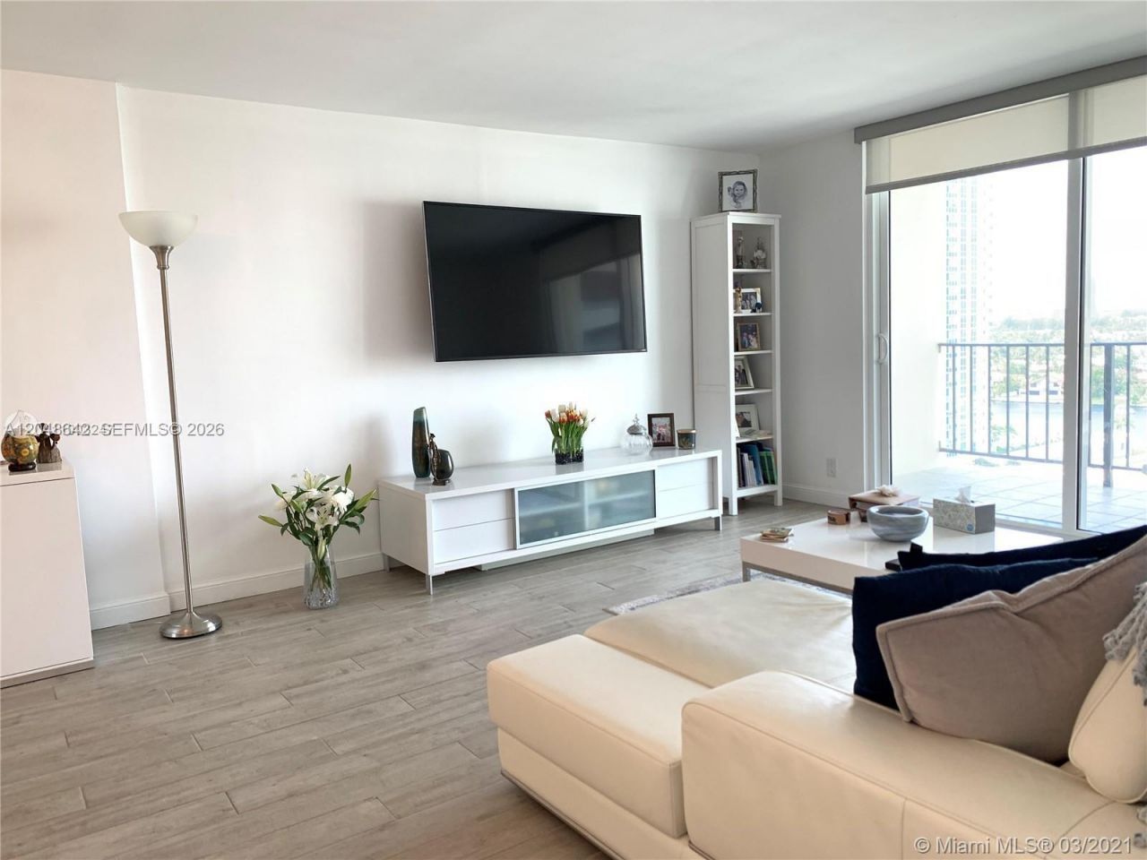 1904 S Ocean Dr , Unit 1607, Hallandale Beach, FL 33009 Photo