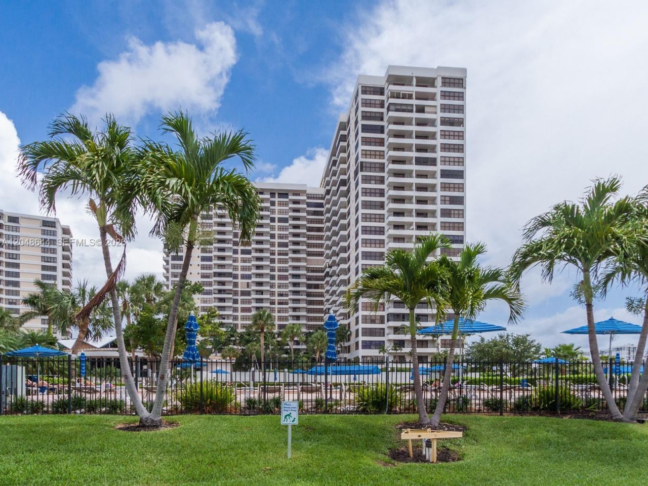 2500 Parkview Dr , Unit 1405, Hallandale Beach, FL 33009 Photo