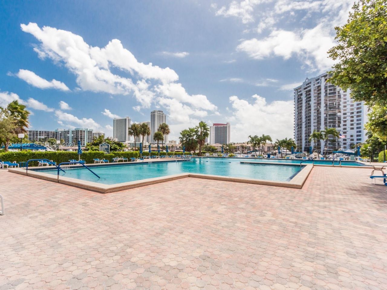 2500 Parkview Dr , Unit 1405, Hallandale Beach, FL 33009 Photo