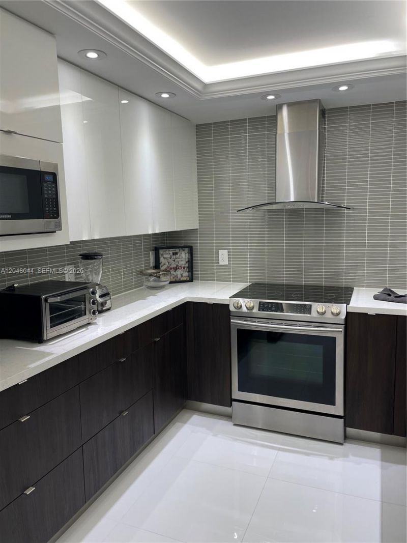 2500 Parkview Dr , Unit 1405, Hallandale Beach, FL 33009 Photo