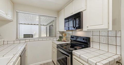26 Miranda Ct, Sacramento, CA 95822 Photo