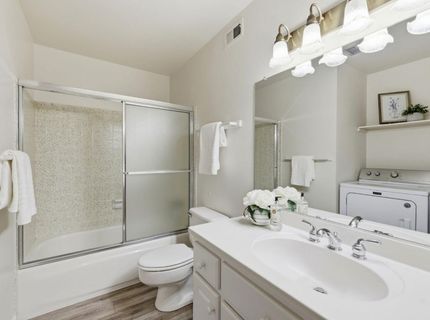 26 Miranda Ct, Sacramento, CA 95822 Photo