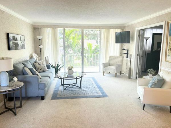 3575 S Ocean Boulevard, Unit 307, South Palm Beach, FL 33480
