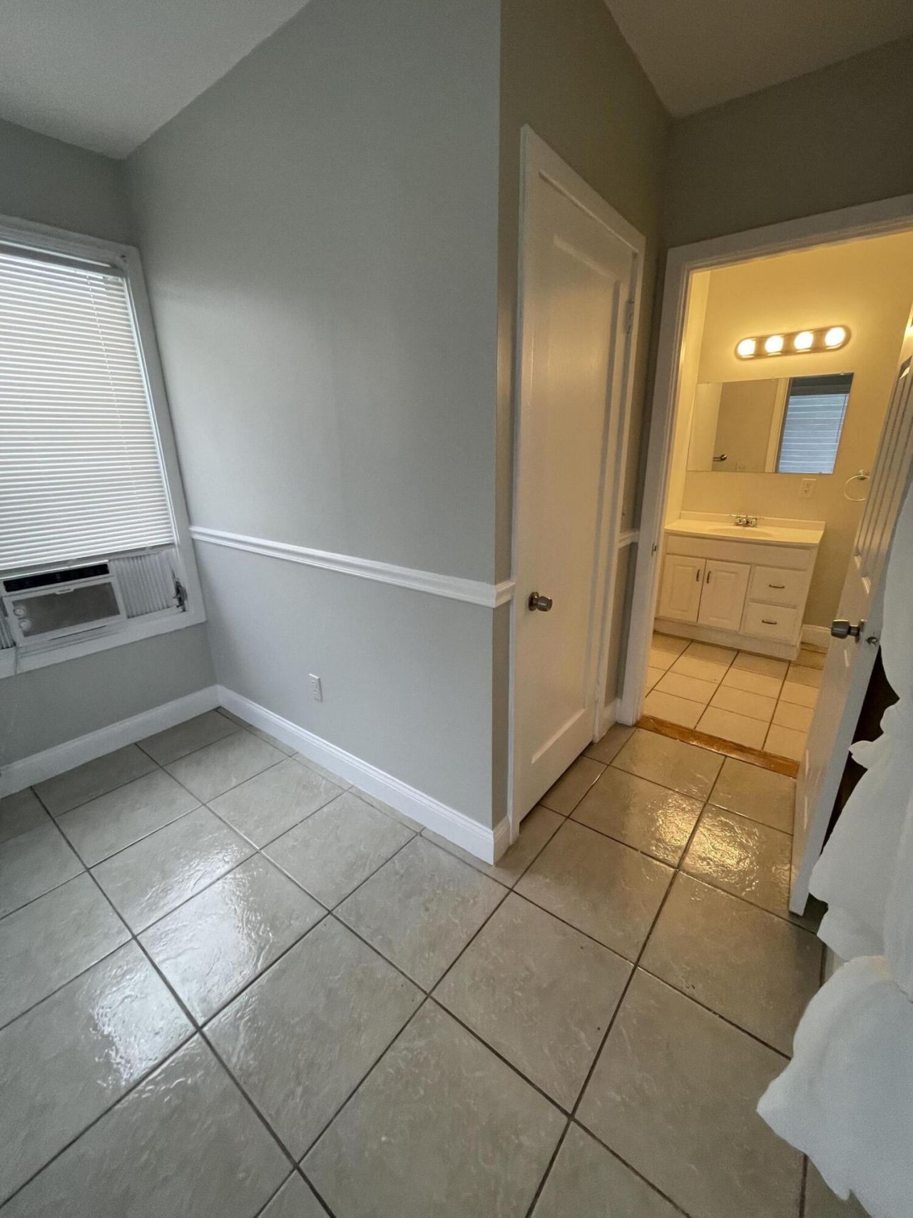 623 Selkirk Street, Unit B, West Palm Beach, FL 33405 Photo